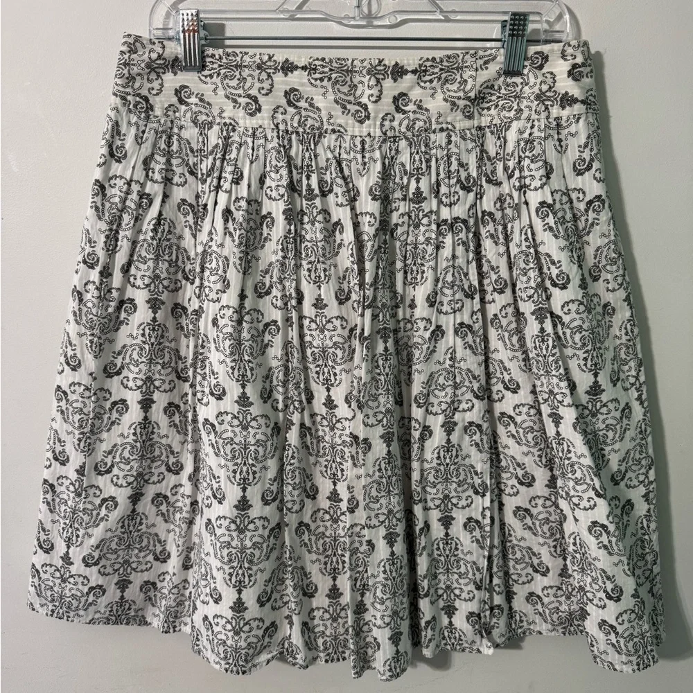 Ann Taylor loft lined cotton Elegant Black and White Patterned Skirt size 10
